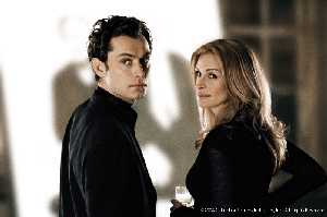 Jude Law and Julia Roberts, as if butter wouldn't melt.