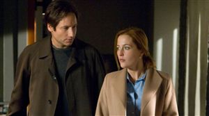 Did Gillian Anderson fart or follow through?  That's a truth that David Duchovny doesn't want to believe.